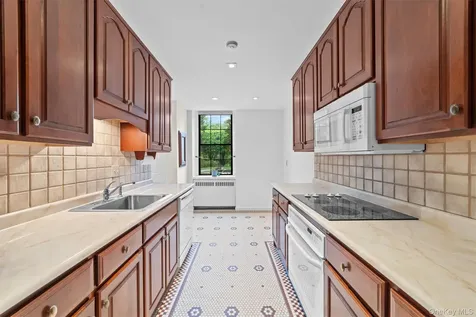 341 Furnace Dock Road Cortlandt Manor NY 10567