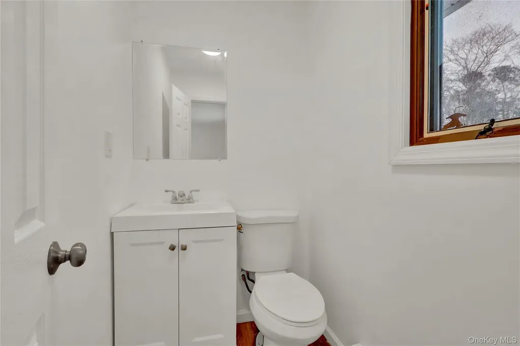43 Carver Boulevard Bellport NY 11713