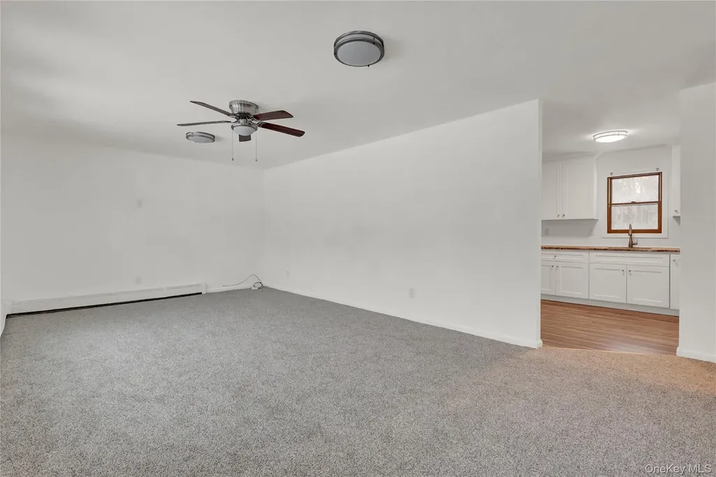 43 Carver Boulevard Bellport NY 11713