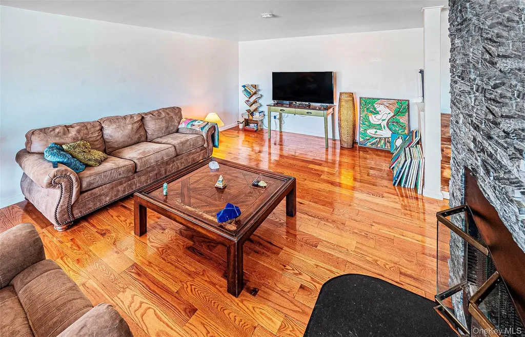 3 Magnolia Lane Warwick NY 10990
