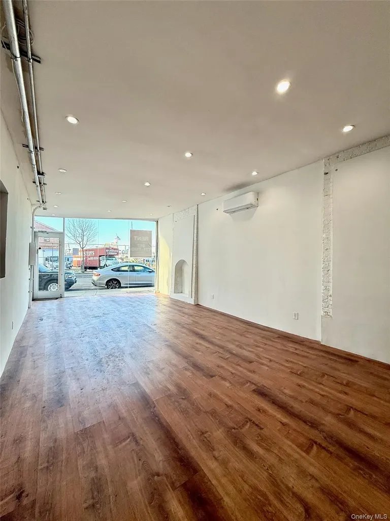 162 Flushing Avenue Brooklyn NY 11205