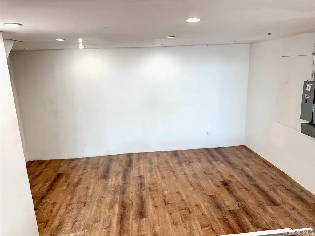 162 Flushing Avenue Brooklyn NY 11205