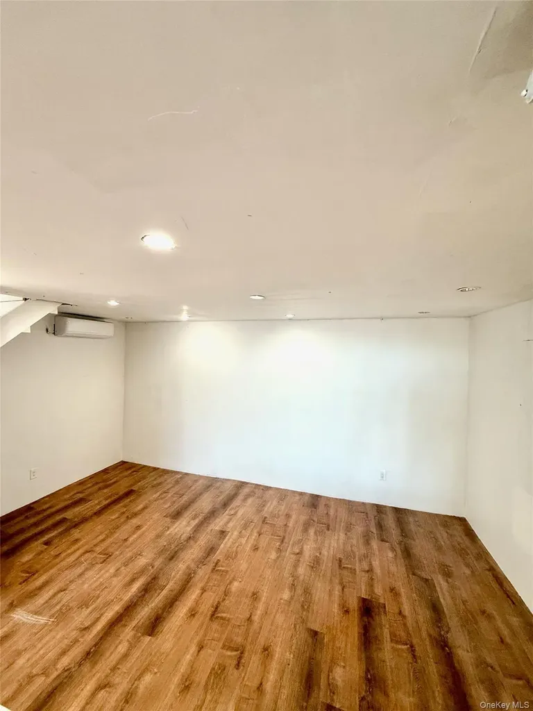 162 Flushing Avenue Brooklyn NY 11205