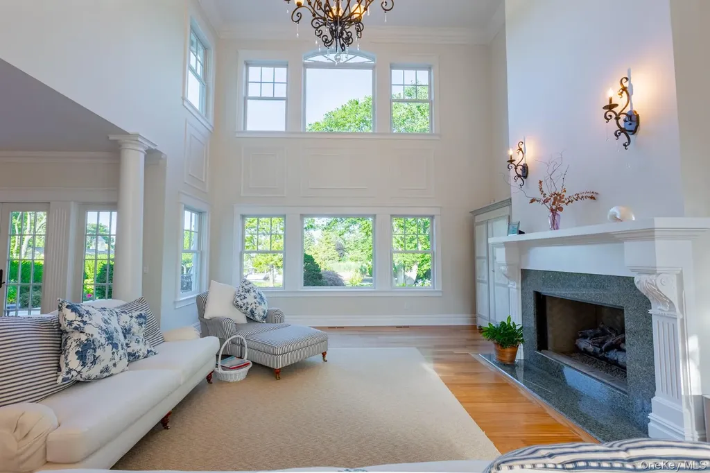 147 Eaton Lane West Islip NY 11795