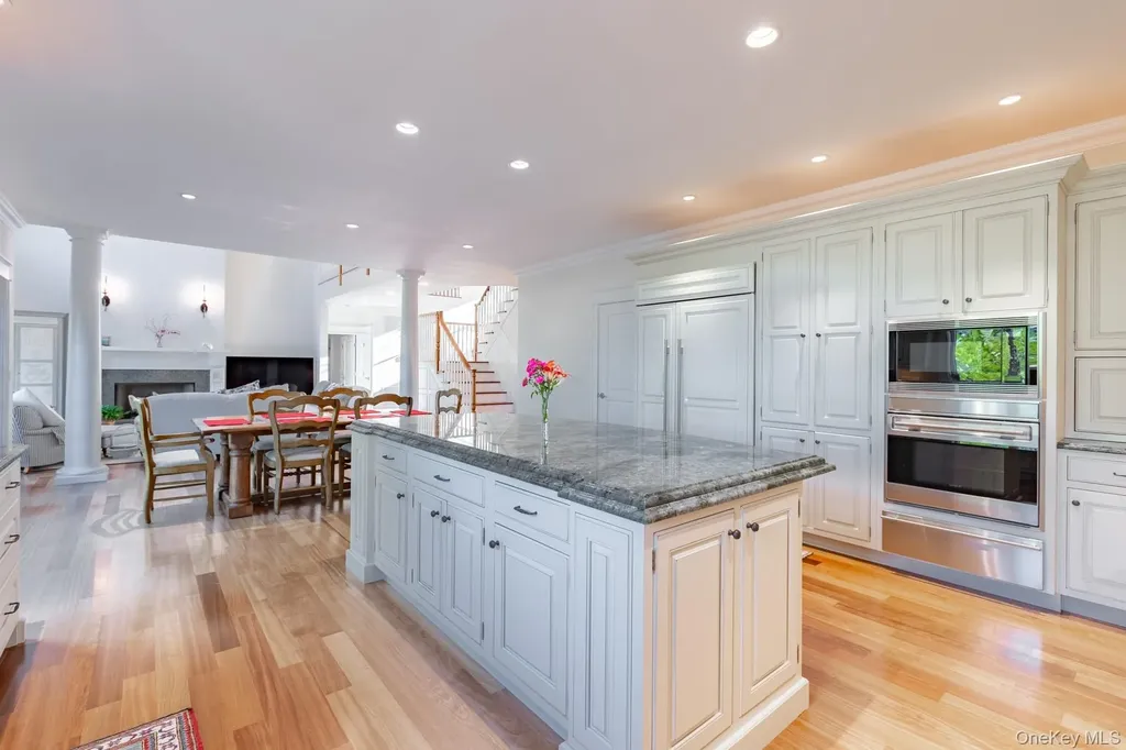 147 Eaton Lane West Islip NY 11795