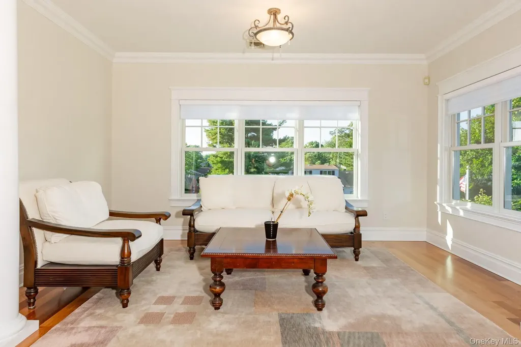 147 Eaton Lane West Islip NY 11795