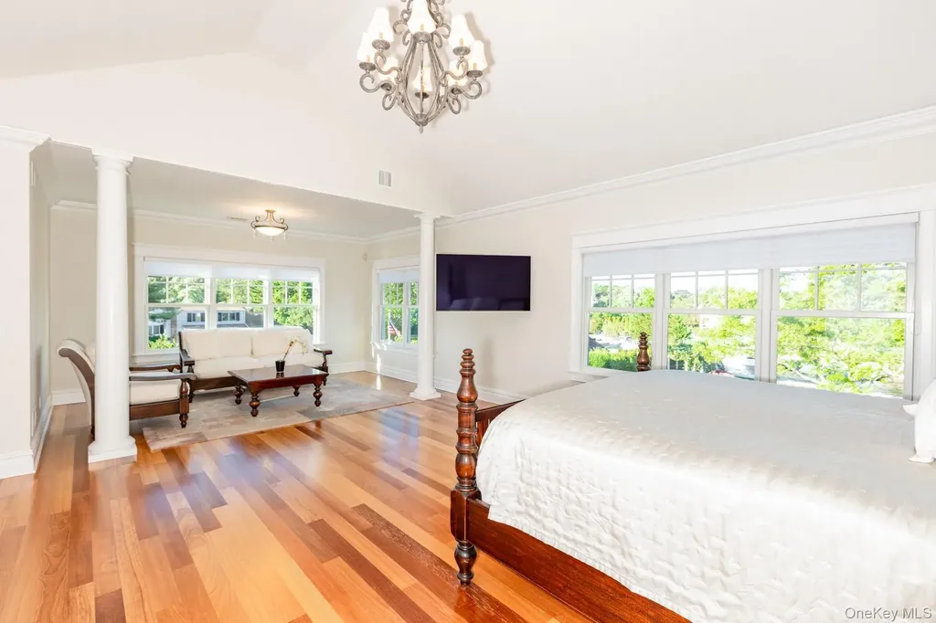 147 Eaton Lane West Islip NY 11795