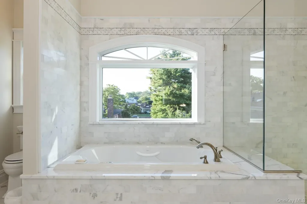 147 Eaton Lane West Islip NY 11795