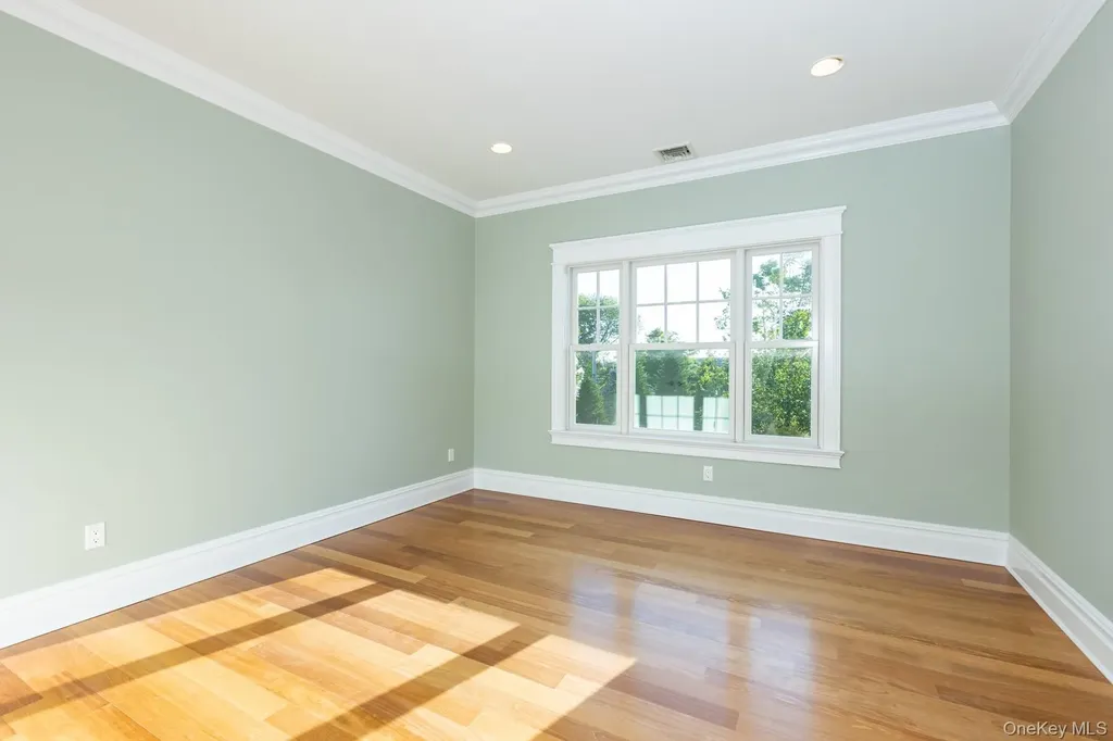147 Eaton Lane West Islip NY 11795
