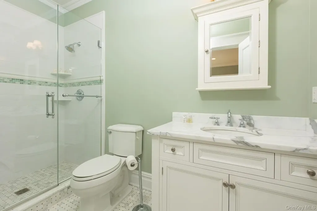 147 Eaton Lane West Islip NY 11795