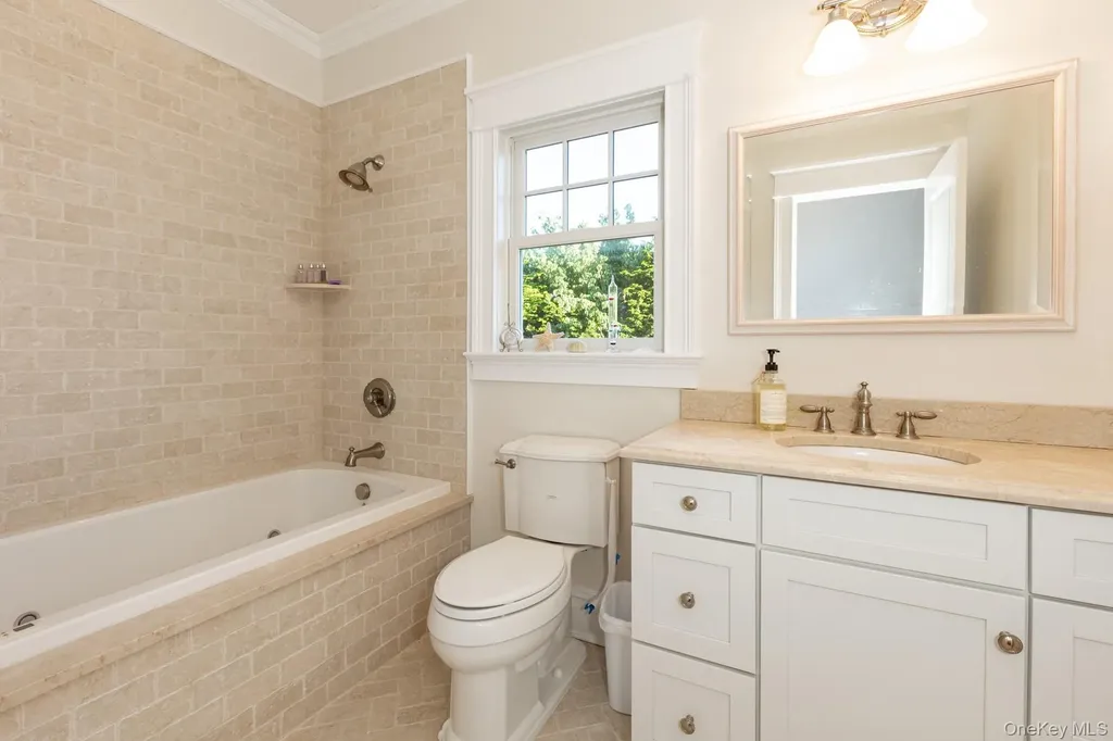 147 Eaton Lane West Islip NY 11795