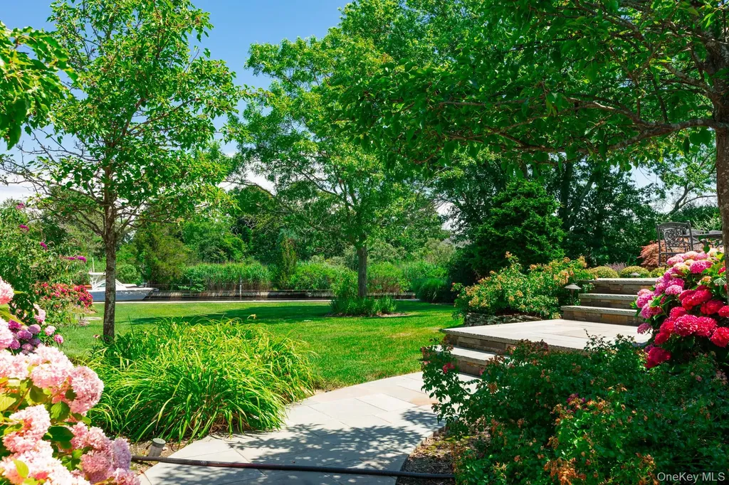 147 Eaton Lane West Islip NY 11795