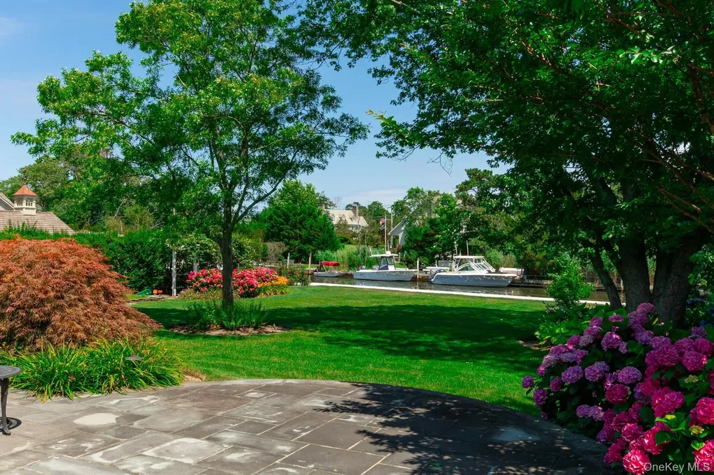 147 Eaton Lane West Islip NY 11795