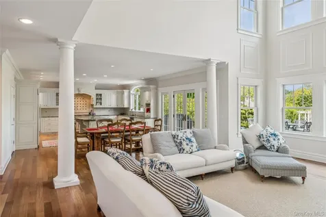147 Eaton Lane West Islip NY 11795