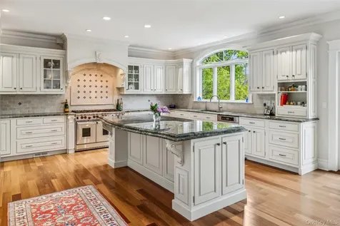 147 Eaton Lane West Islip NY 11795