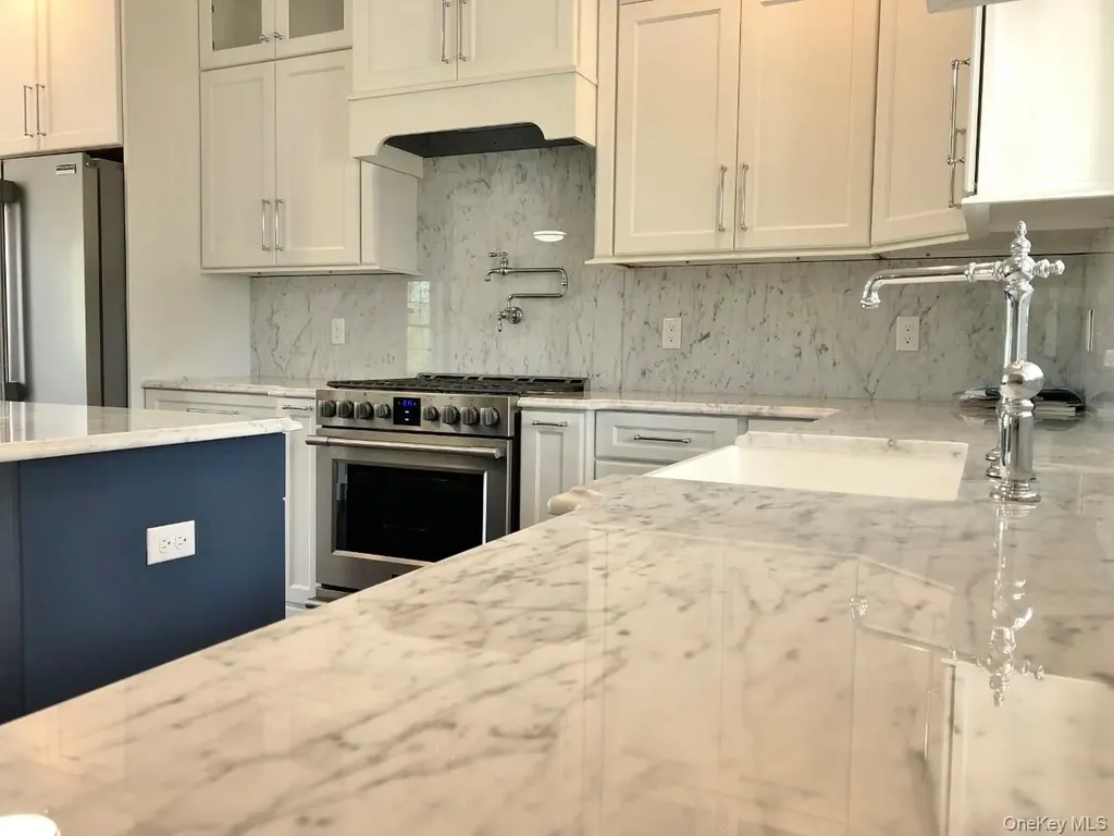 18 (LOT #2) Sunset Lane New Hampton NY 10958
