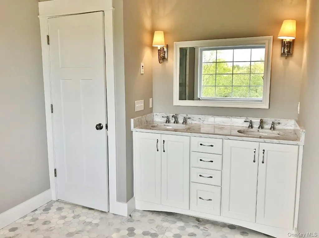 18 (LOT #2) Sunset Lane New Hampton NY 10958
