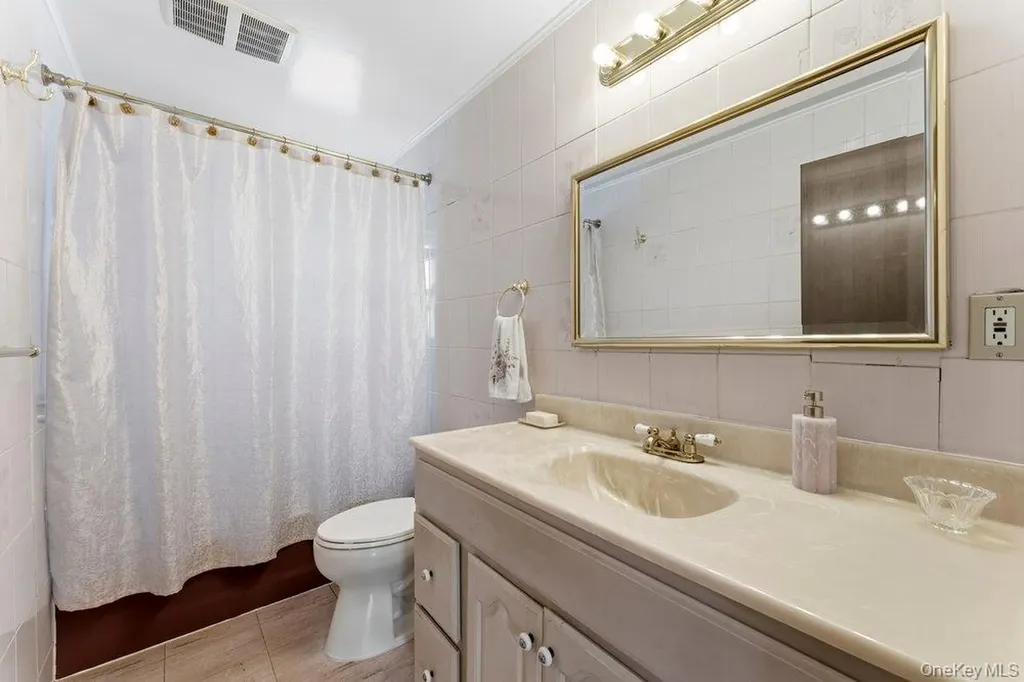 16023 23rd Avenue Whitestone NY 11357