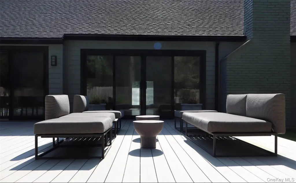 10 Hampton Street Westhampton Beach NY 11978