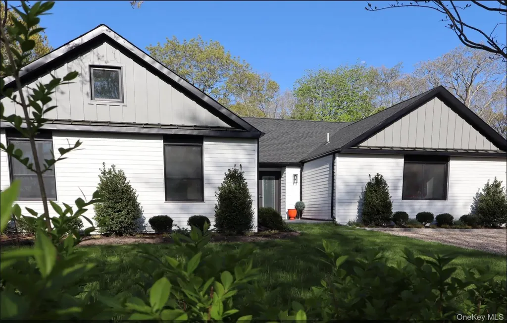10 Hampton Street Westhampton Beach NY 11978