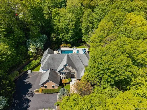 1550 Laurel Hollow Road Laurel Hollow NY 11791