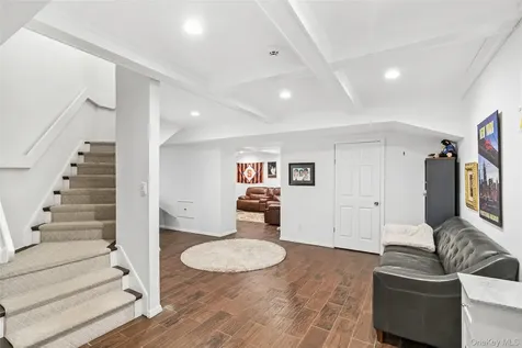 1550 Laurel Hollow Road Laurel Hollow NY 11791