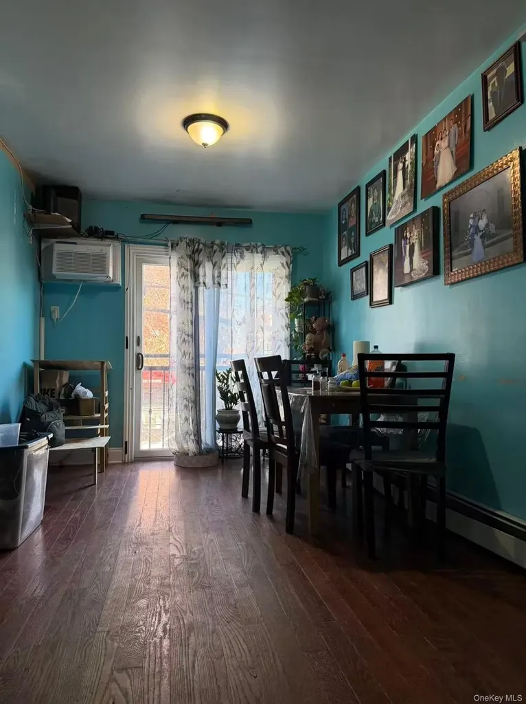 101-18 39th Avenue Corona NY 11368
