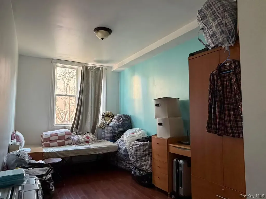 101-18 39th Avenue Corona NY 11368