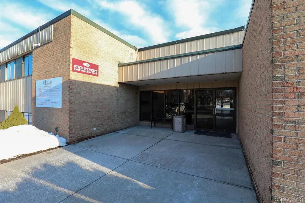 138 Pine Street Kingston NY 12401