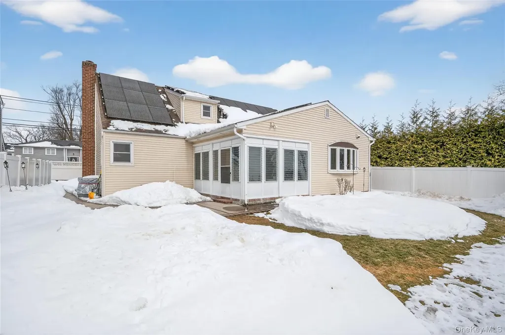 84 Ohio Avenue Massapequa NY 11758