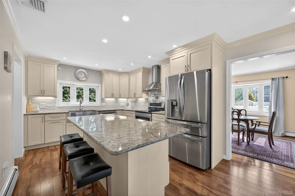 84 Ohio Avenue Massapequa NY 11758