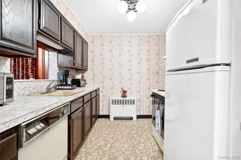 38 Raybrook Road Yonkers NY 10704