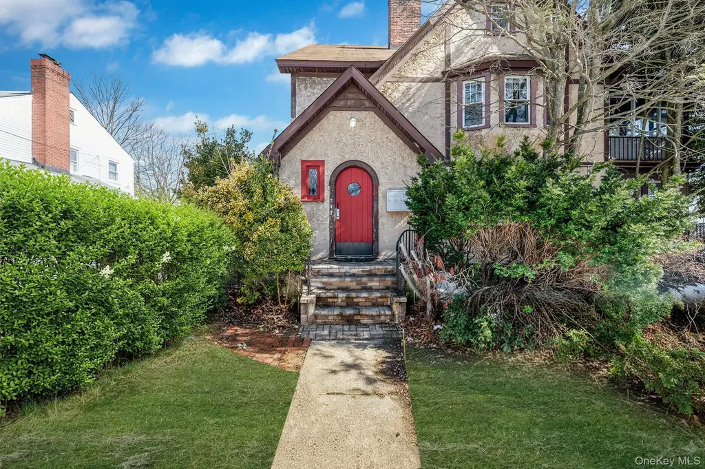 22 Fairview Boulevard Hempstead NY 11550
