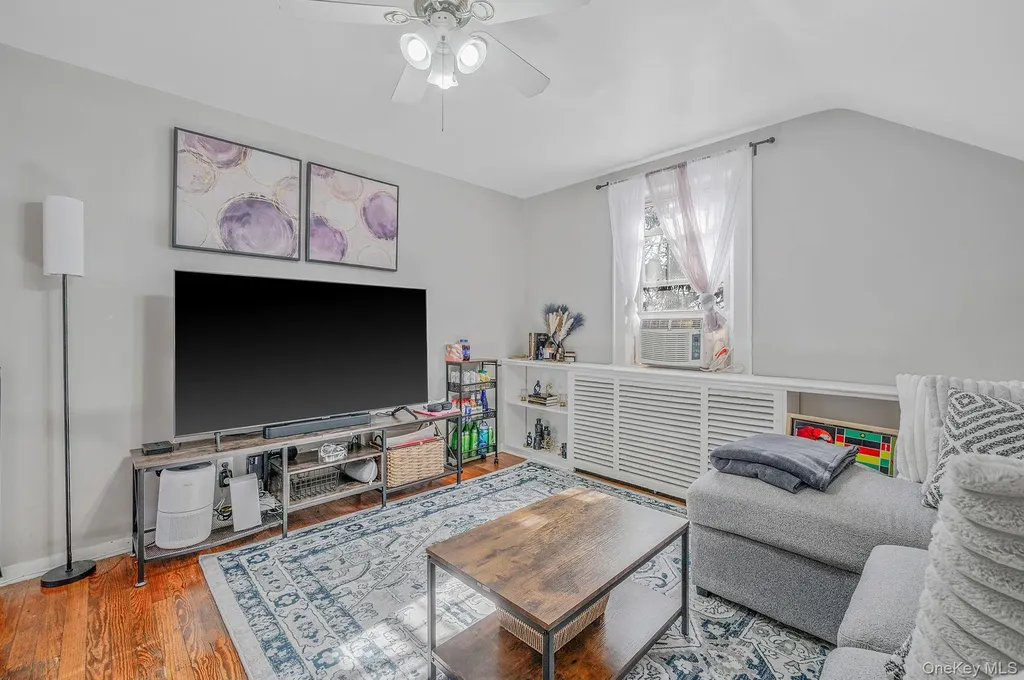 22 Fairview Boulevard Hempstead NY 11550