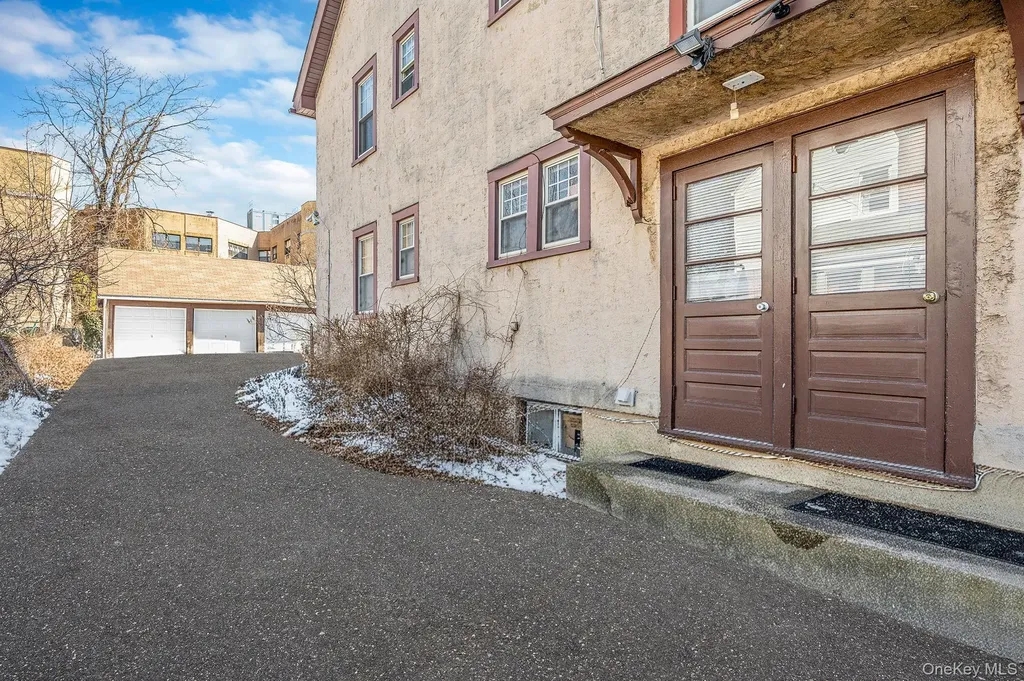 22 Fairview Boulevard Hempstead NY 11550