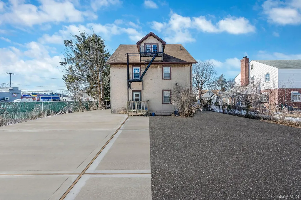 22 Fairview Boulevard Hempstead NY 11550