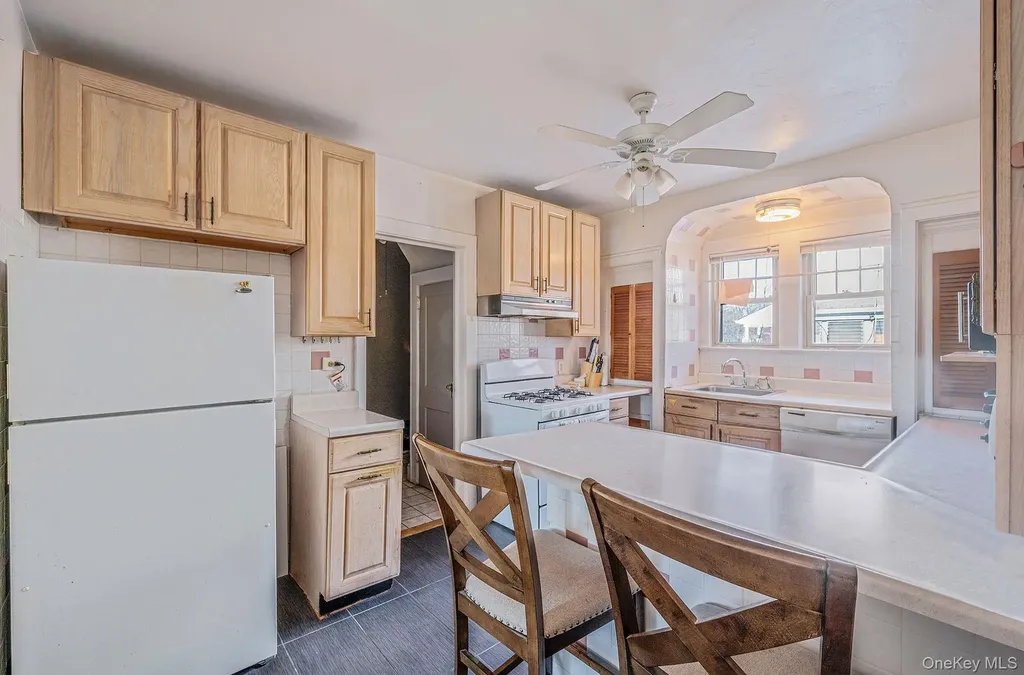 22 Fairview Boulevard Hempstead NY 11550