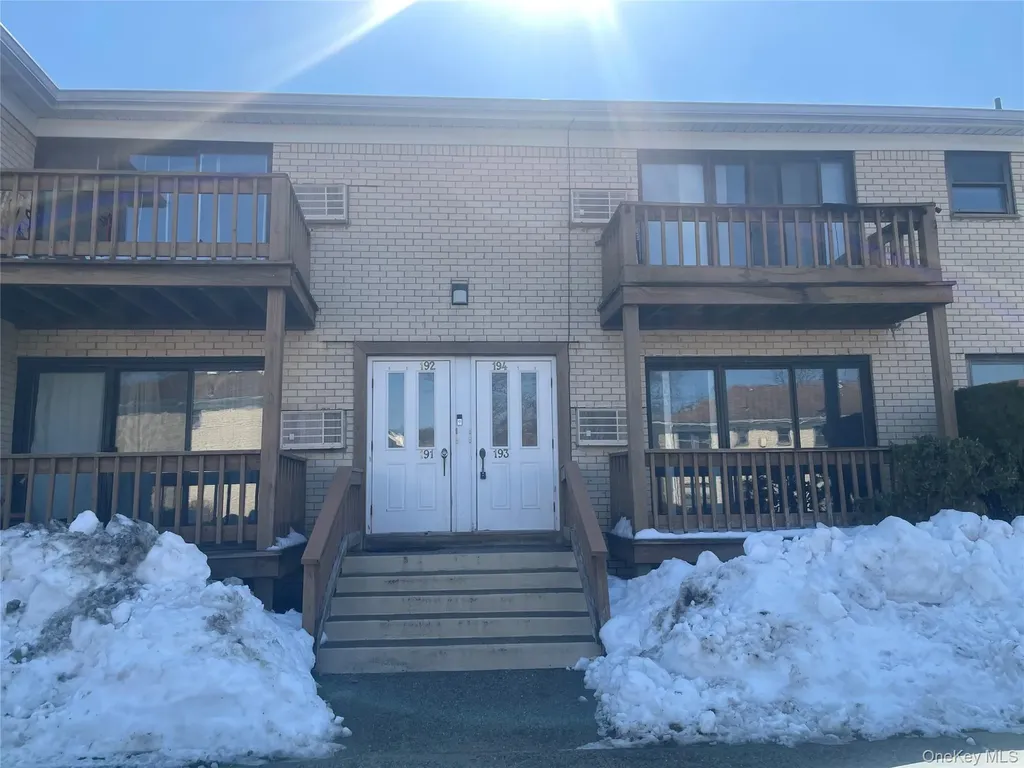 194 Sneden Place Spring Valley NY 10977