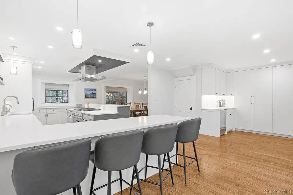 65 Howell Avenue Larchmont NY 10538