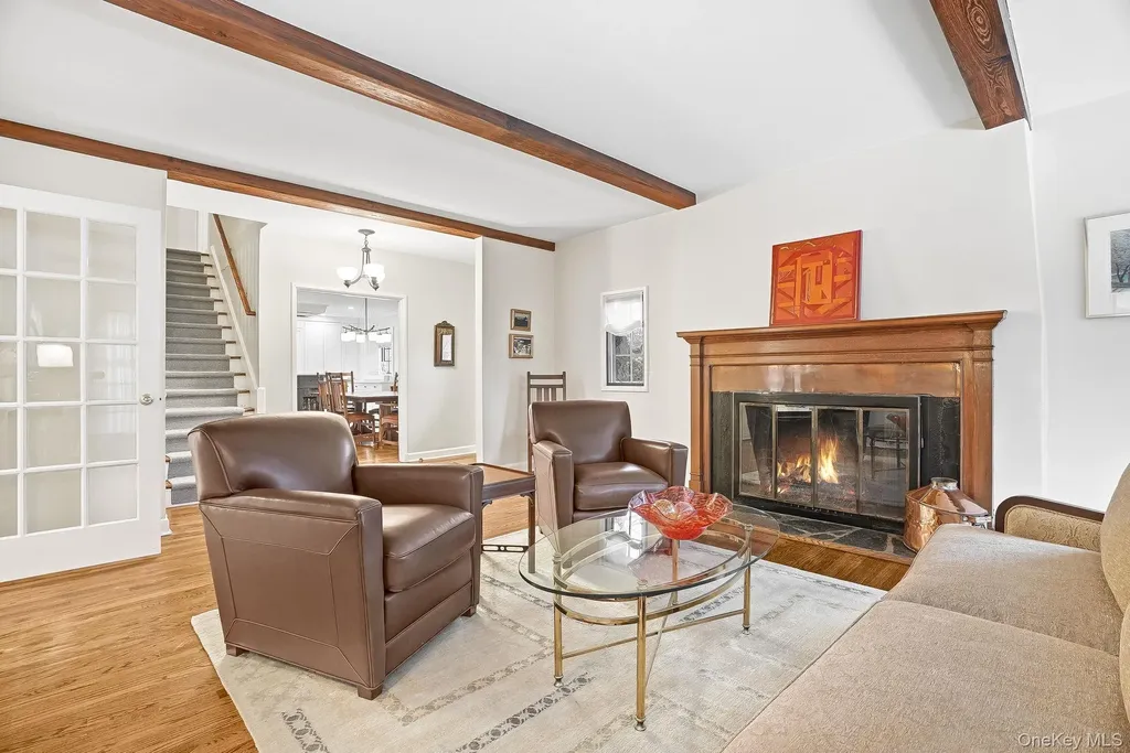 65 Howell Avenue Larchmont NY 10538
