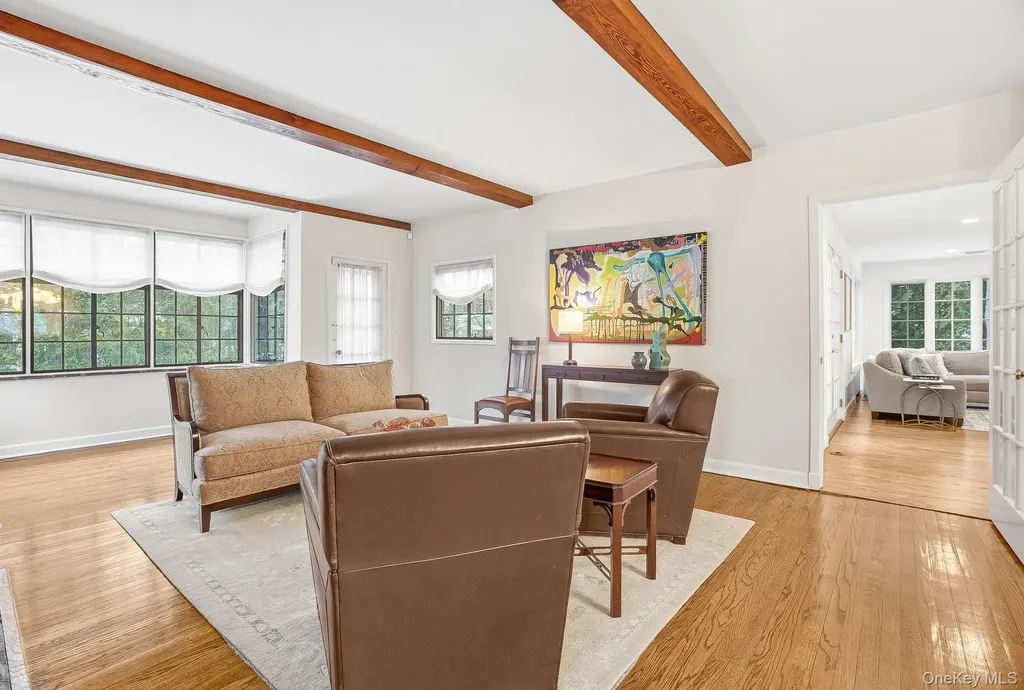 65 Howell Avenue Larchmont NY 10538