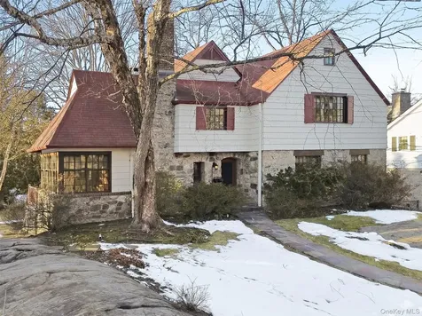 65 Howell Avenue Larchmont NY 10538