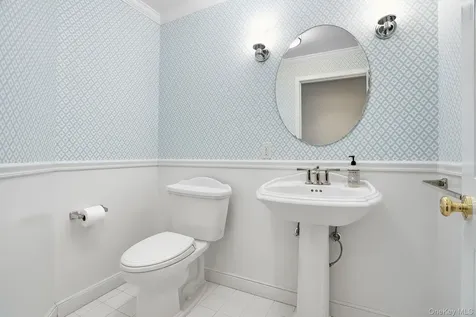 65 Howell Avenue Larchmont NY 10538