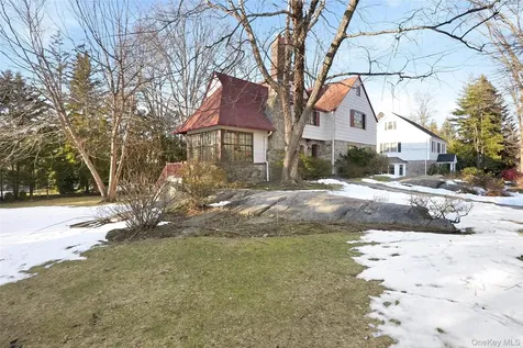 65 Howell Avenue Larchmont NY 10538