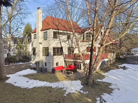 65 Howell Avenue Larchmont NY 10538