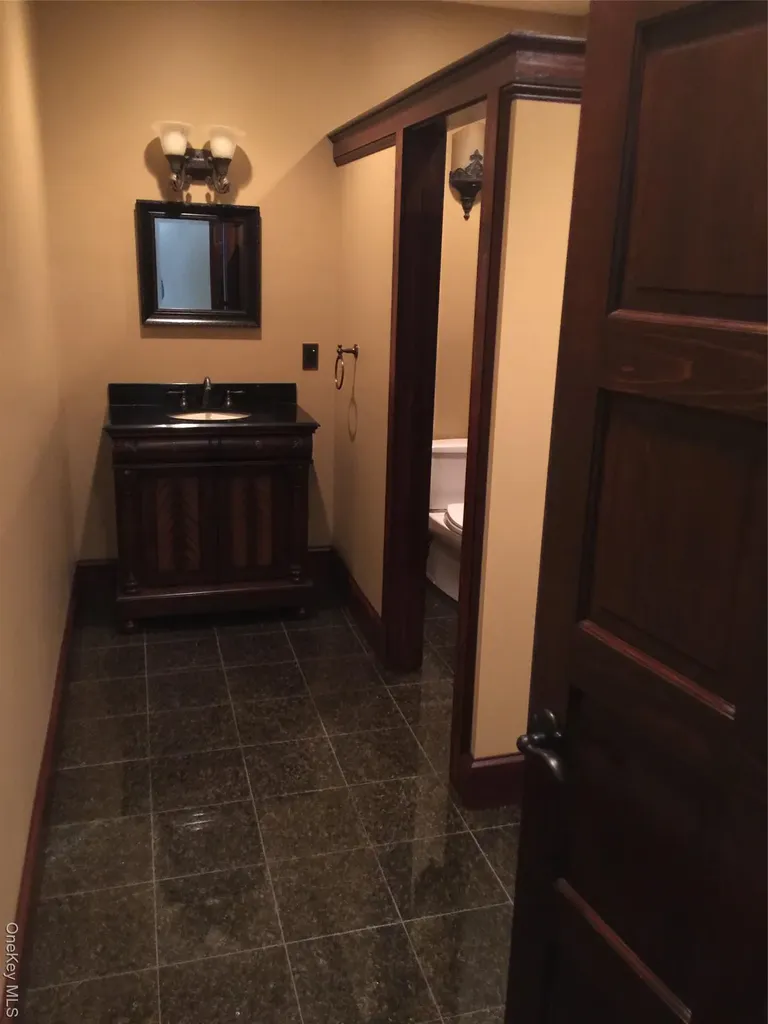 10 Boice Hyde Park NY 12538