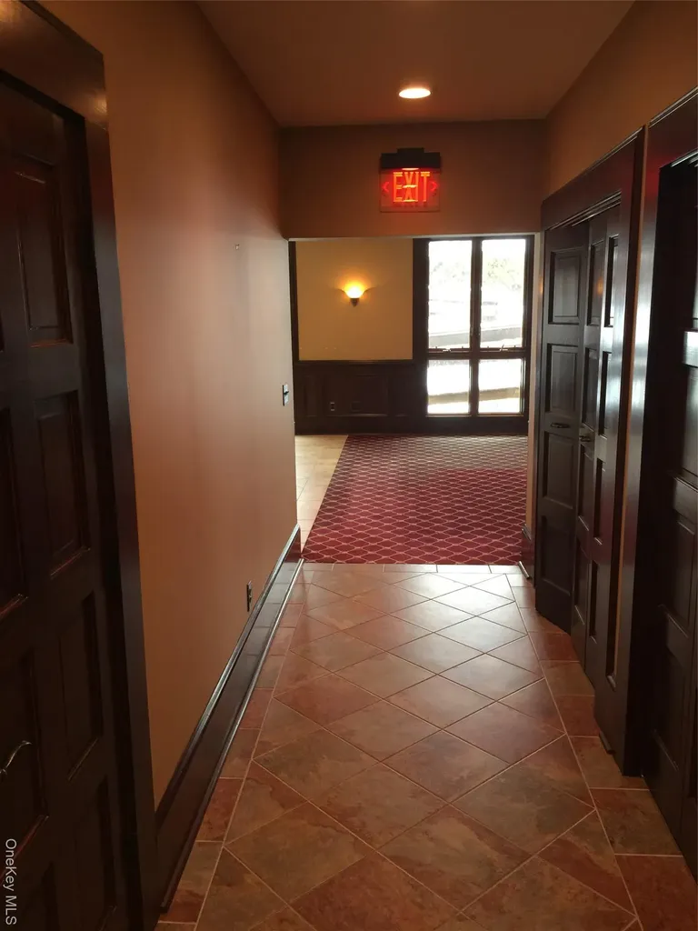 10 Boice Hyde Park NY 12538
