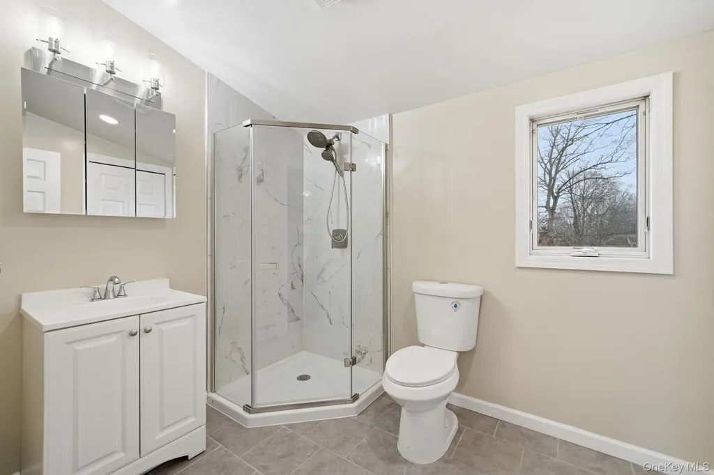 92 Hawthorne Road Kings Park NY 11754