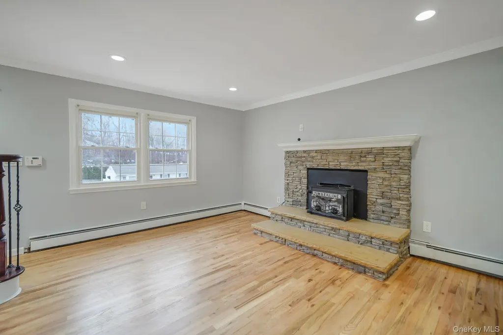 92 Hawthorne Road Kings Park NY 11754