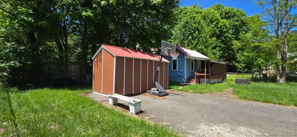 22 Smith Street Monticello NY 12701